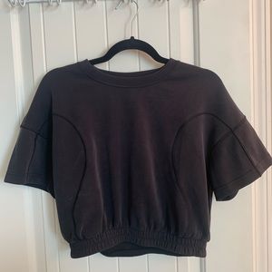 Lululemon Softstreme Gathered Crop Short Sleeve Shirt, Black, size 6